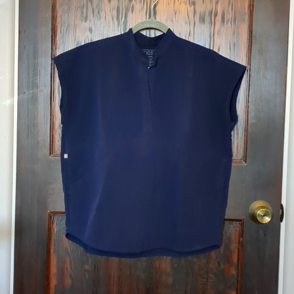 FIGS Rafaela Scrub Top